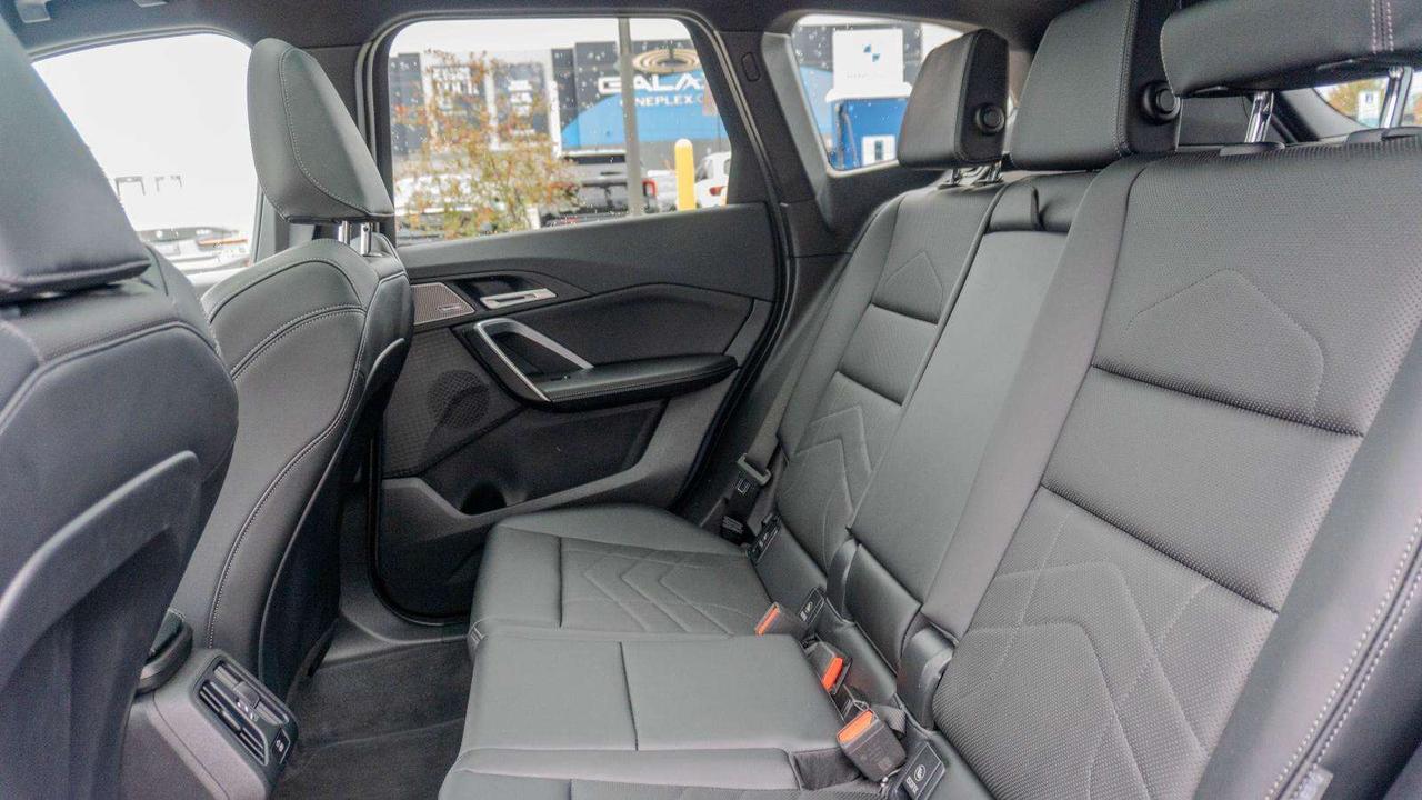 2026 BMW X1 Xdrive28i   PREMIUM ESSENTIAL PACKAGE   M SPORT PACKAGE   PREMIUM AUDIO Photo