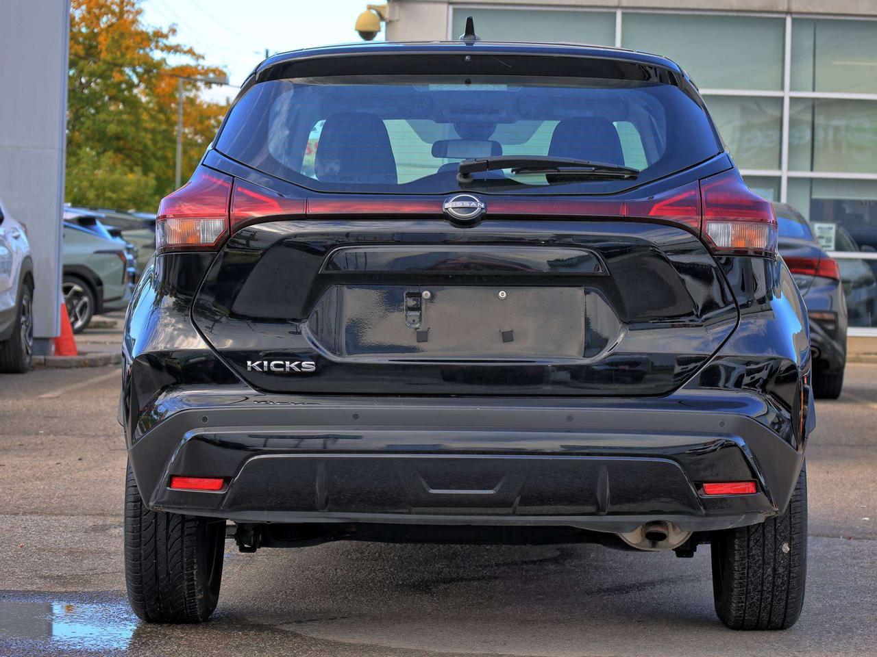 2025 Nissan Kicks S Photo