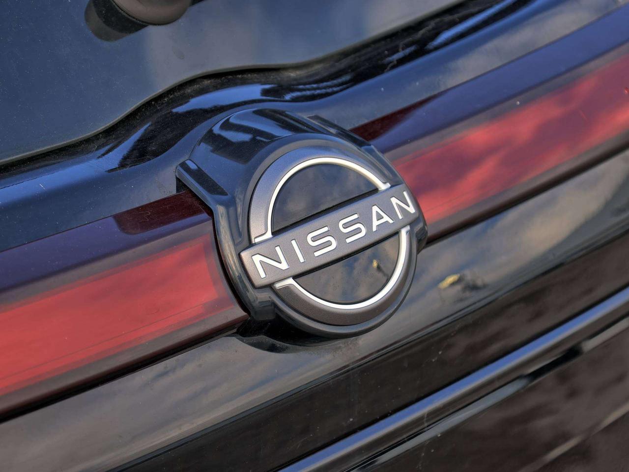 2025 Nissan Kicks S Photo