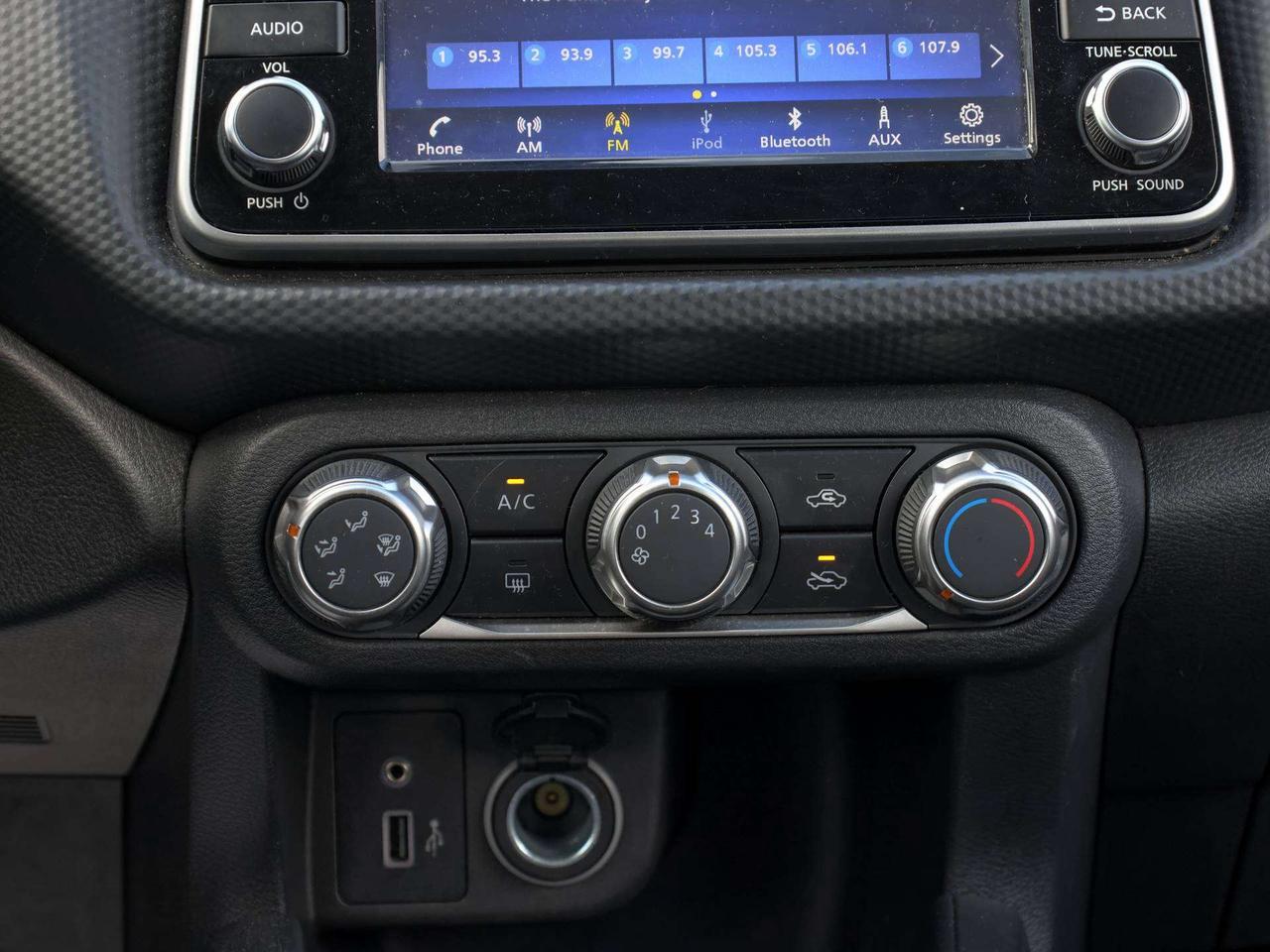 2025 Nissan Kicks S Photo