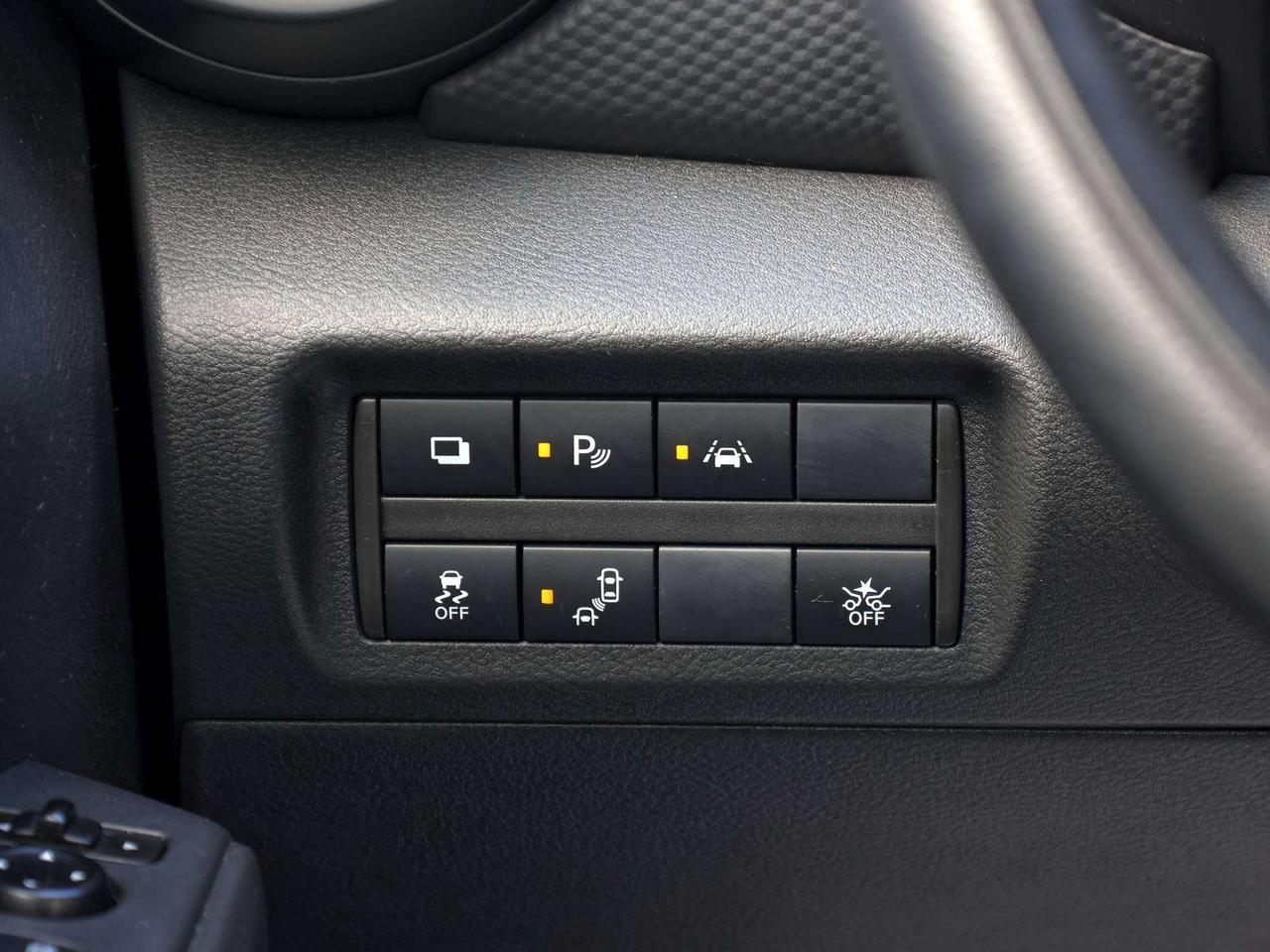 2025 Nissan Kicks S Photo