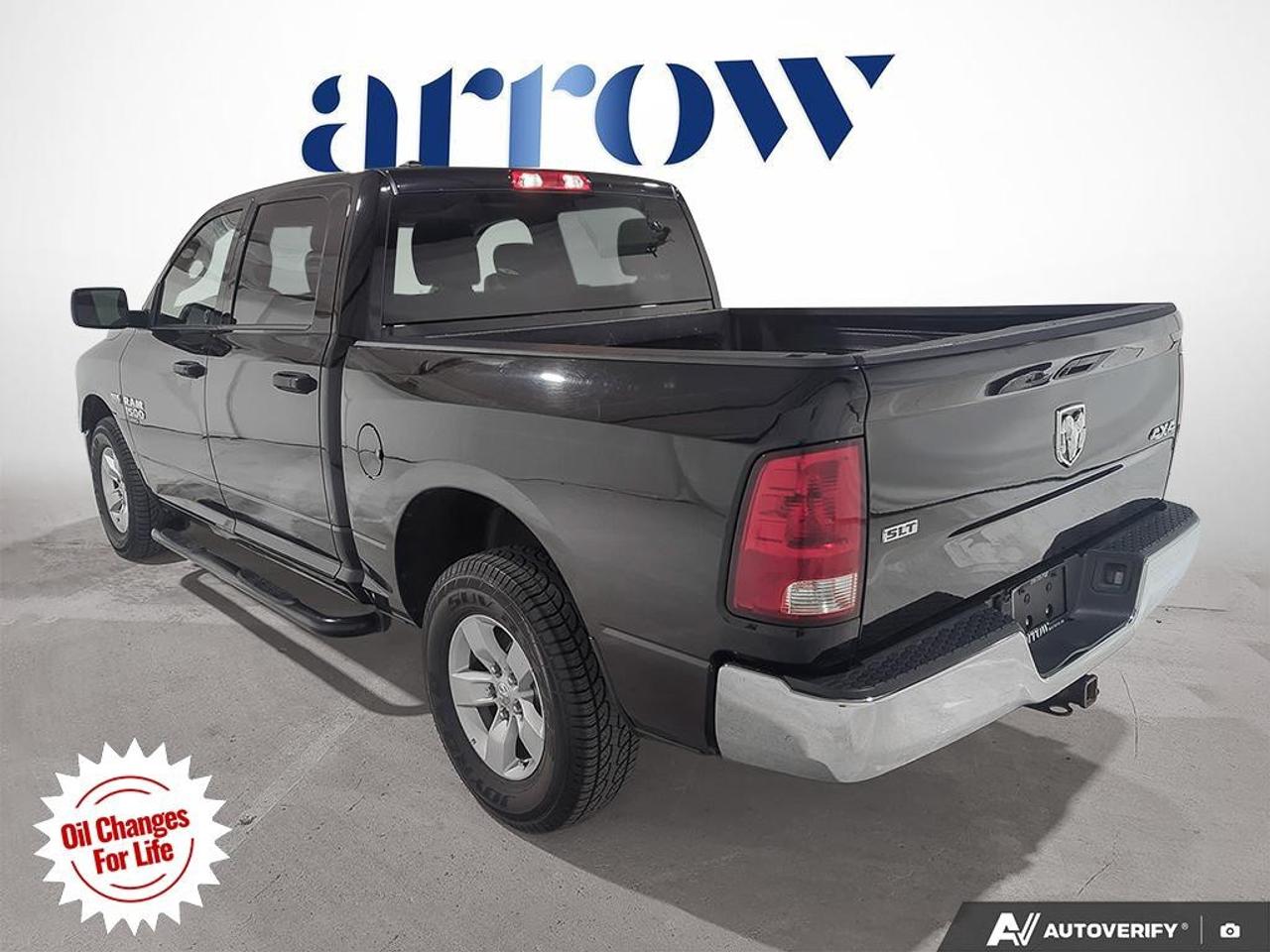 2022 RAM 1500 Classic SLT 4x4 Crew Cab 5'7" Box Photo