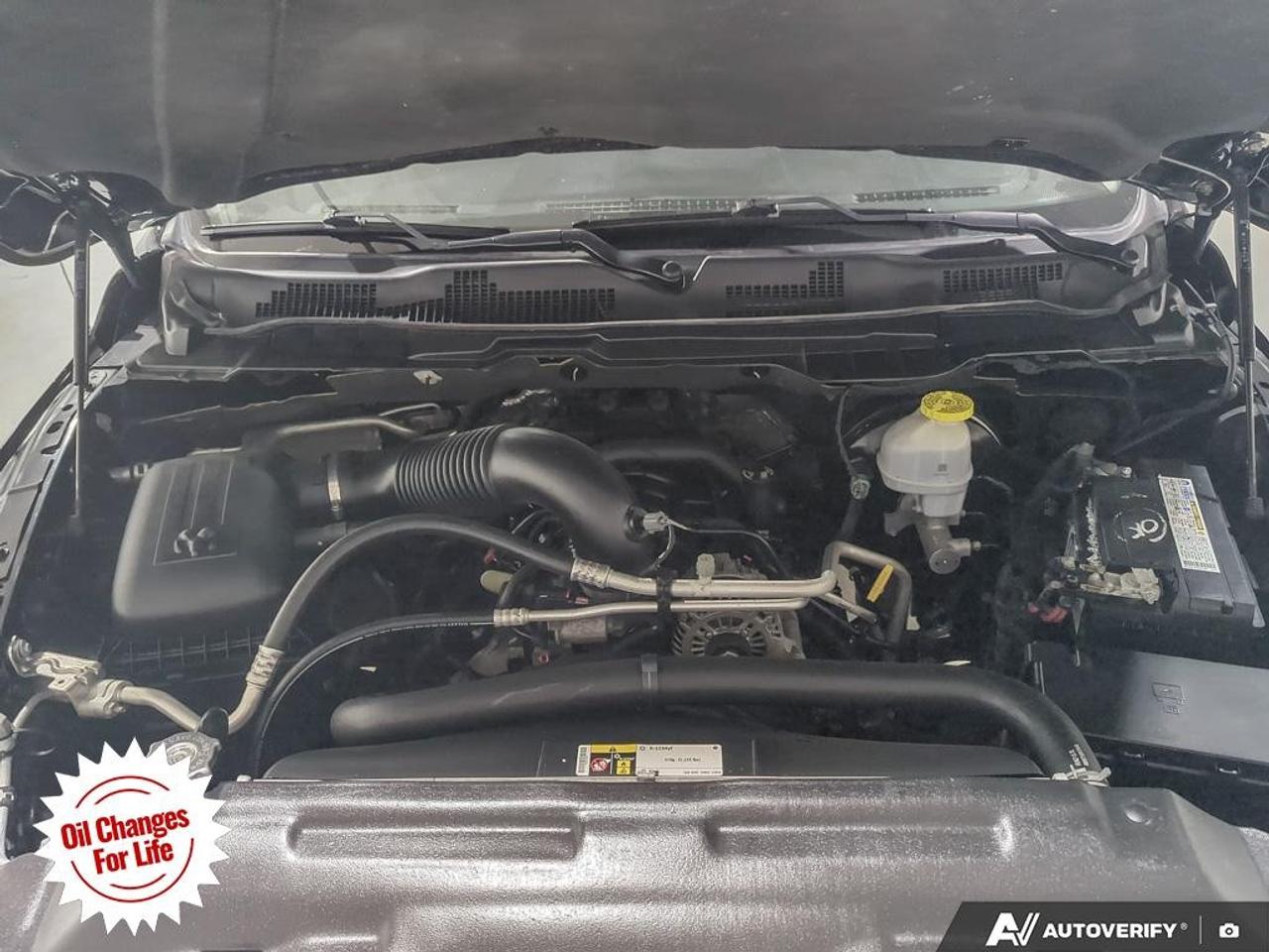 2022 RAM 1500 Classic SLT 4x4 Crew Cab 5'7" Box Photo
