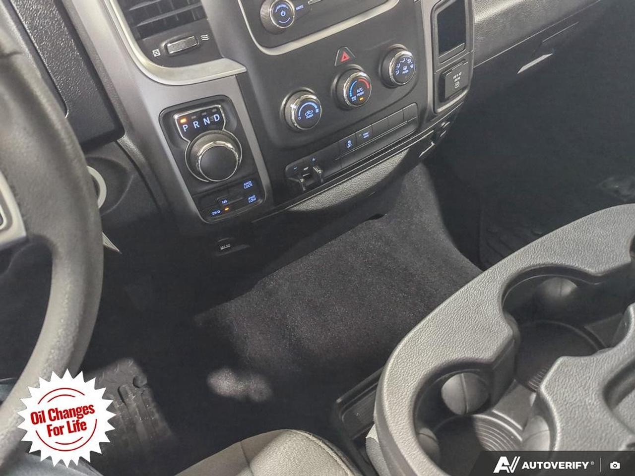 2022 RAM 1500 Classic SLT 4x4 Crew Cab 5'7" Box Photo