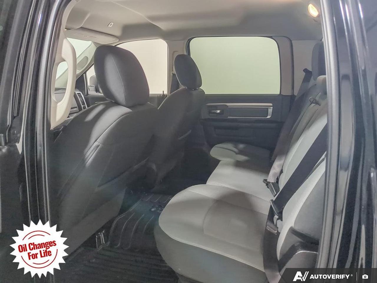 2022 RAM 1500 Classic SLT 4x4 Crew Cab 5'7" Box Photo