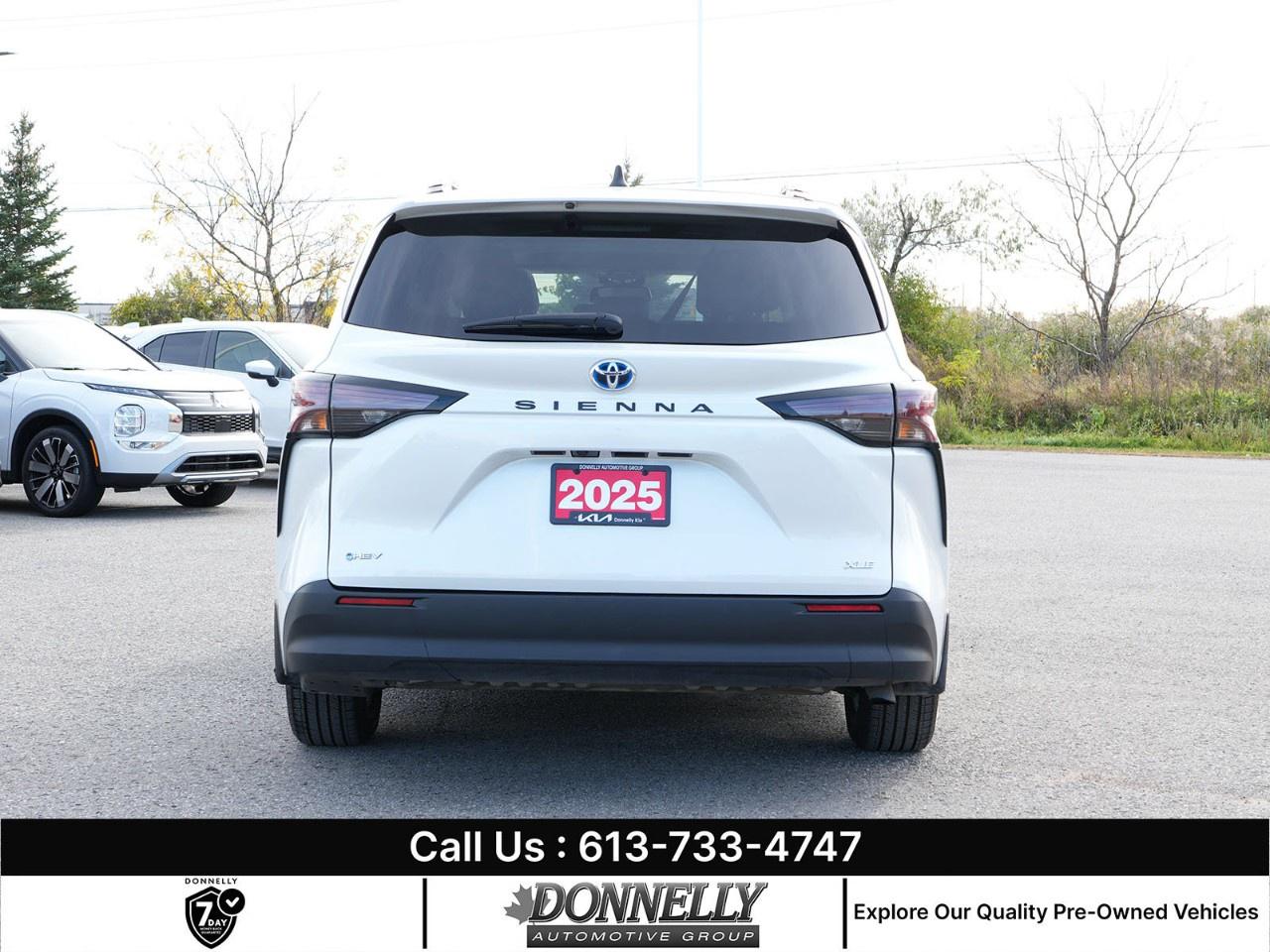 2025 Toyota Sienna XLE 8-Passenger FWD Photo