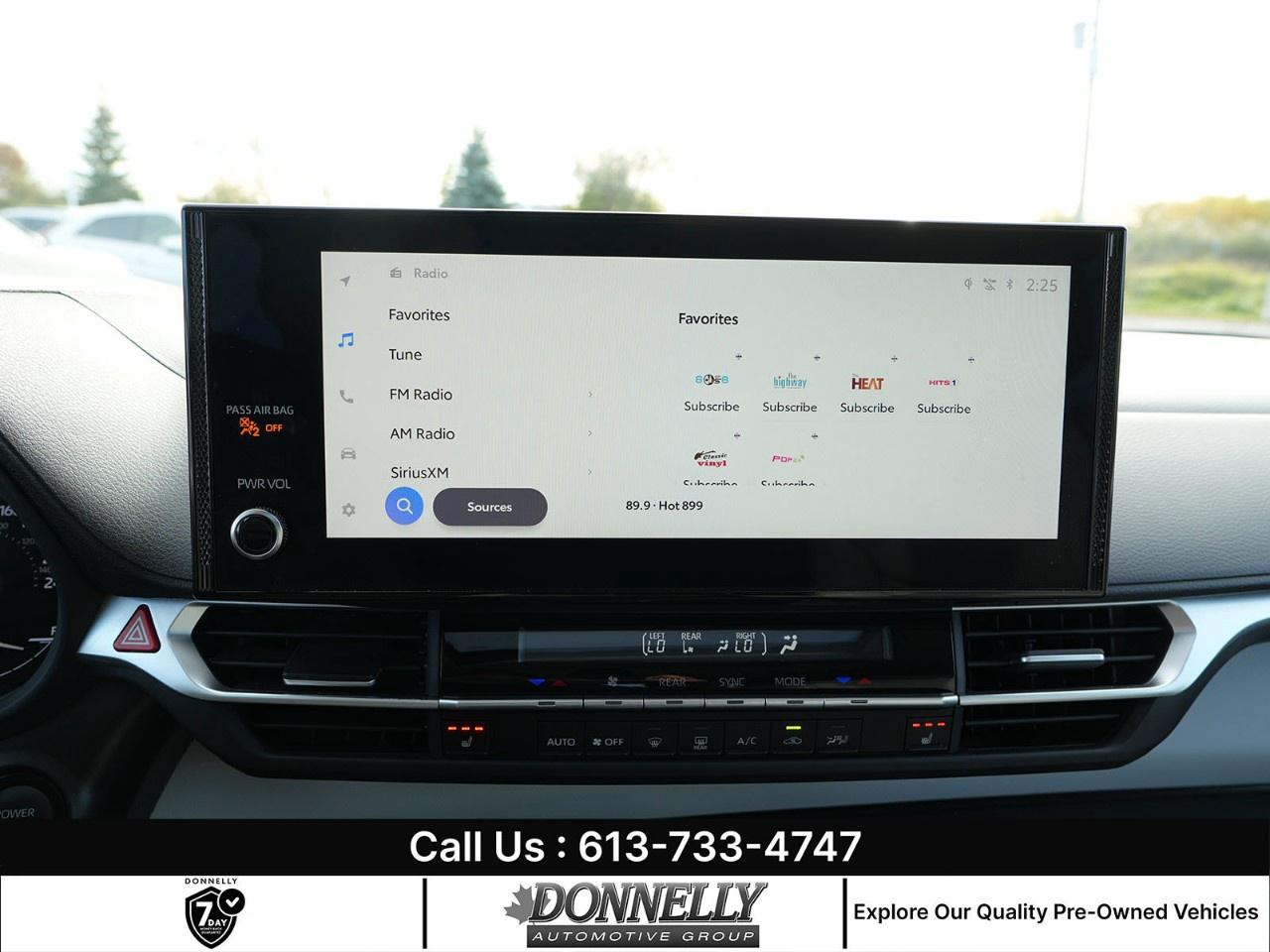 2025 Toyota Sienna XLE 8-Passenger FWD Photo