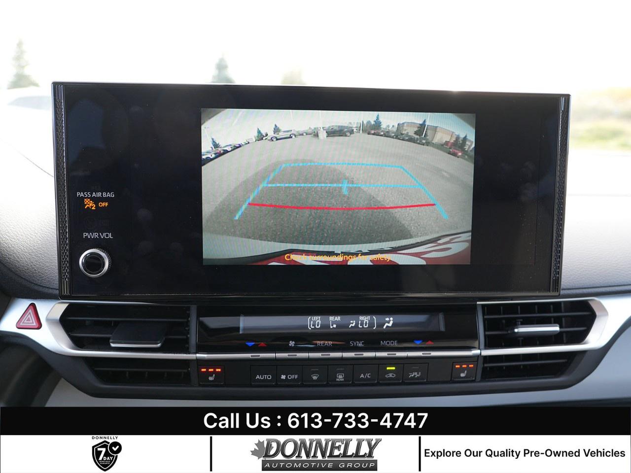 2025 Toyota Sienna XLE 8-Passenger FWD Photo