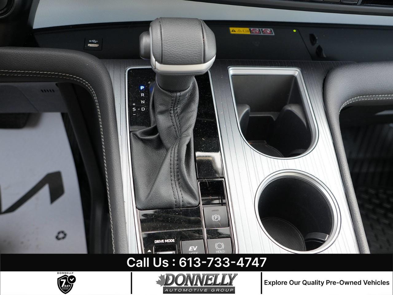 2025 Toyota Sienna XLE 8-Passenger FWD Photo