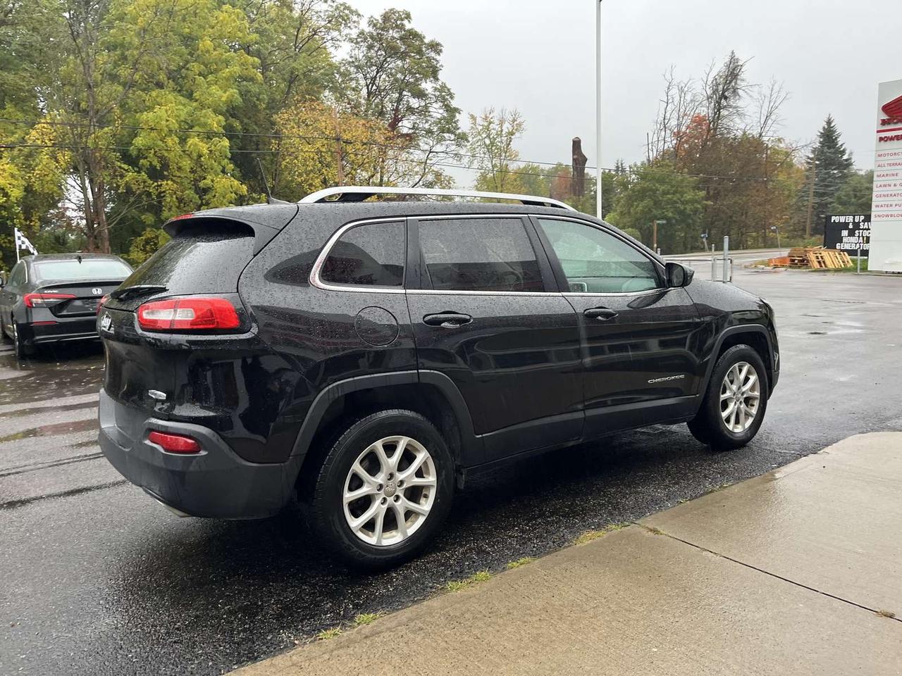 2017 Jeep Cherokee North Photo