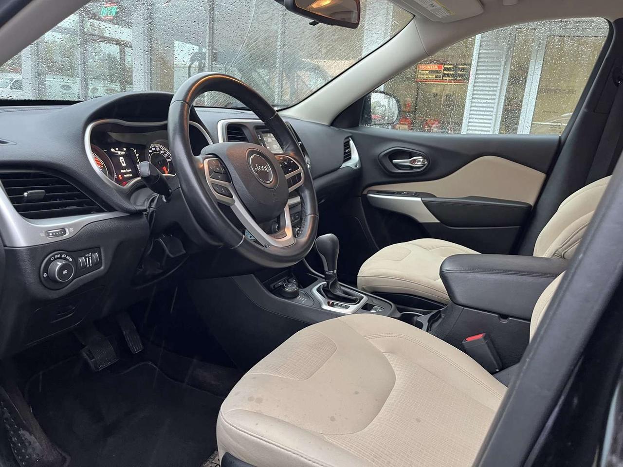 2017 Jeep Cherokee North Photo