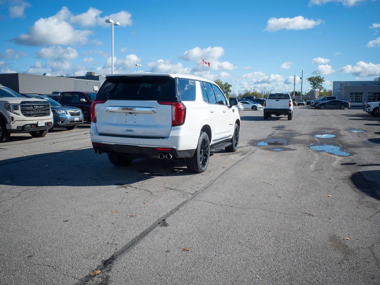 2022 GMC Yukon Denali - Rain Sensing Wipers   Remote Engine Start Photo