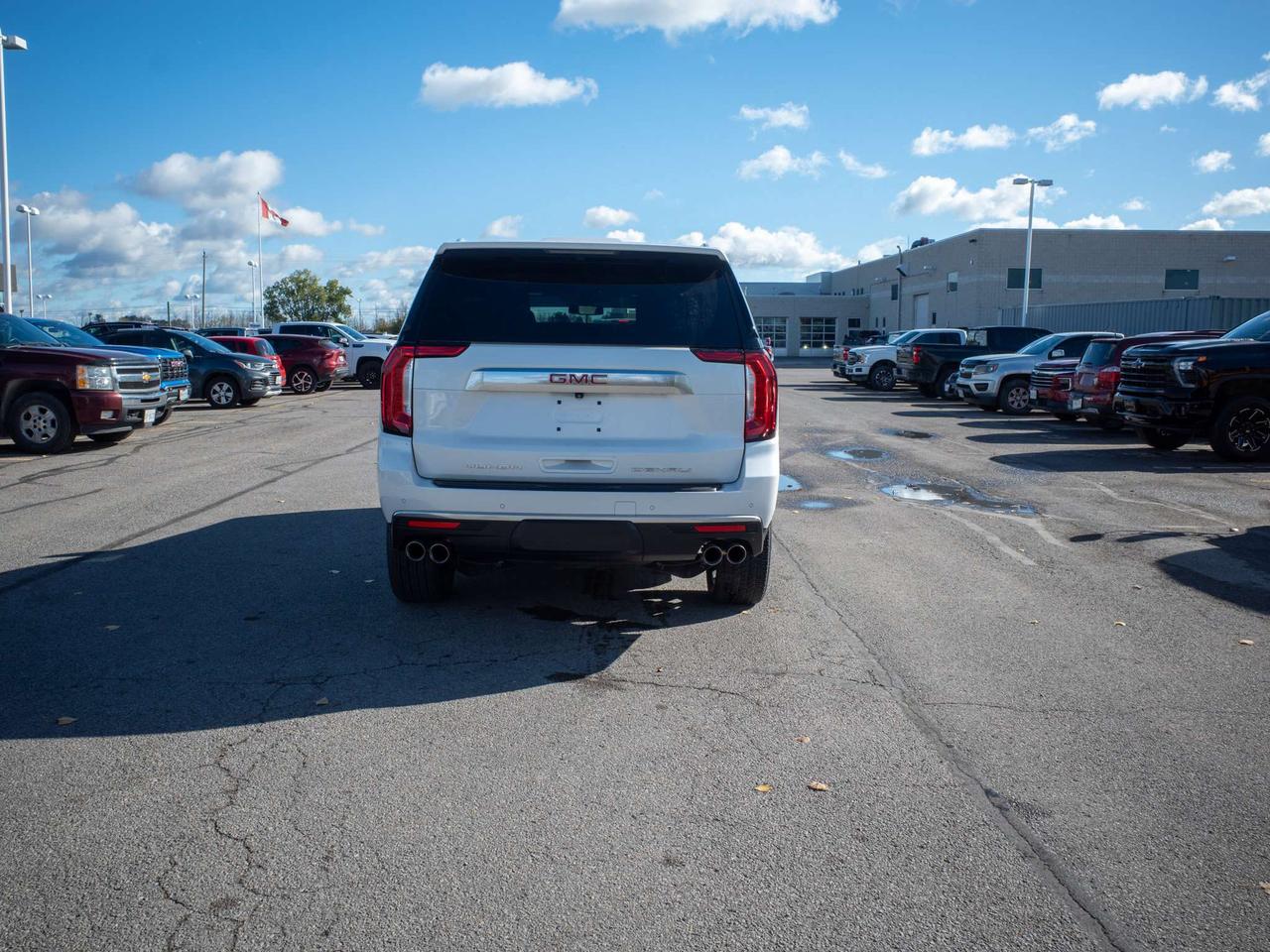 2022 GMC Yukon Denali - Rain Sensing Wipers   Remote Engine Start Photo