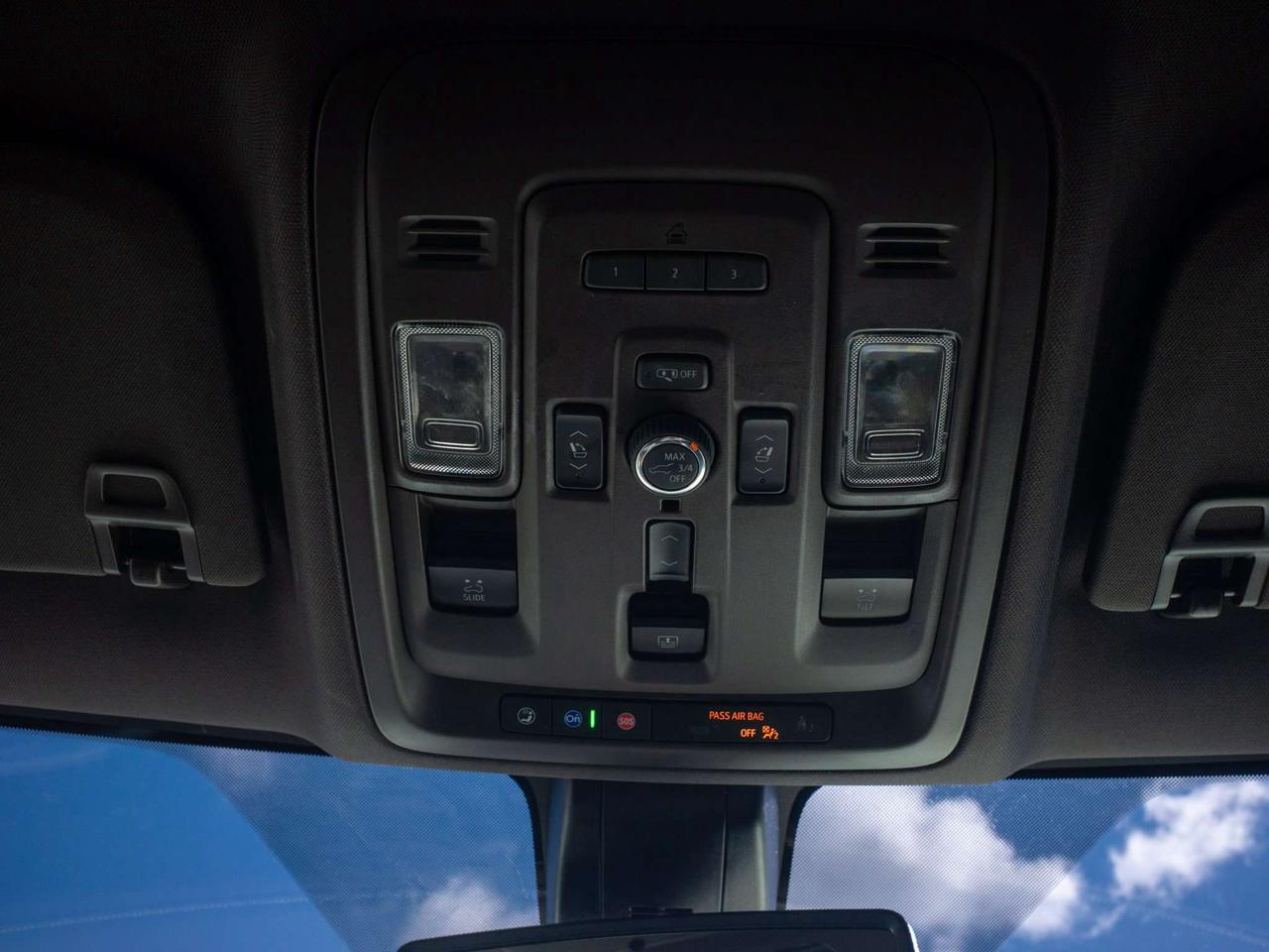 2022 GMC Yukon Denali - Rain Sensing Wipers   Remote Engine Start Photo