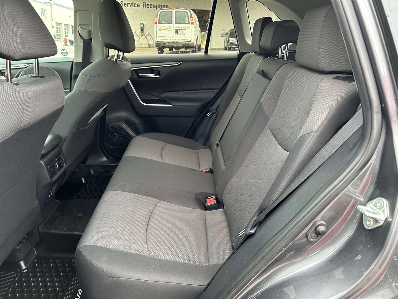 2019 Toyota RAV4 XLE Photo