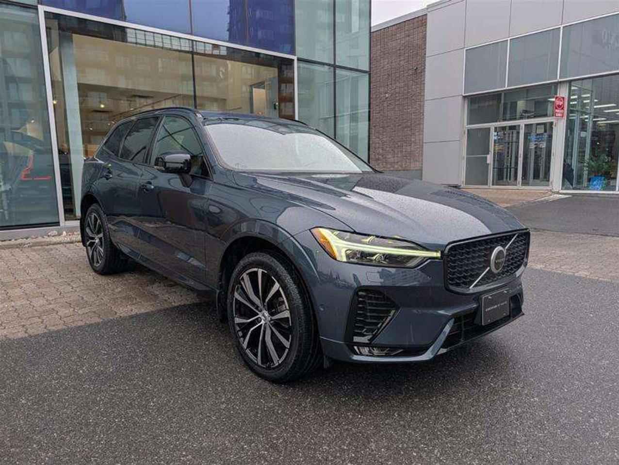 2024 Volvo XC60 B5 Plus   Climate   20s   Denim Blue   AWD Photo
