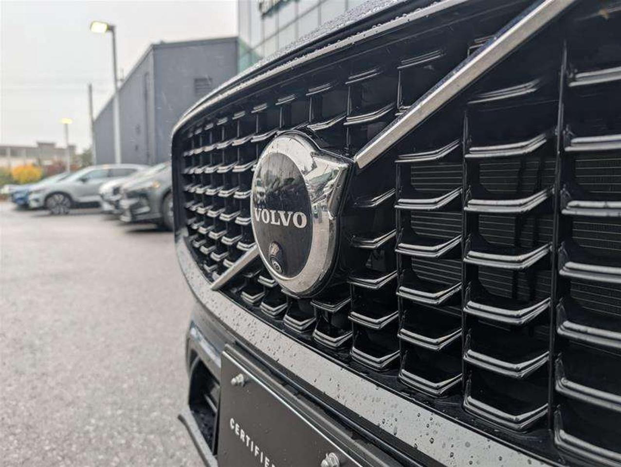 2024 Volvo XC60 B5 Plus   Climate   20s   Denim Blue   AWD Photo