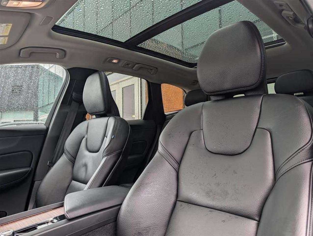 2024 Volvo XC60 B5 Plus   Climate   20s   Denim Blue   AWD Photo