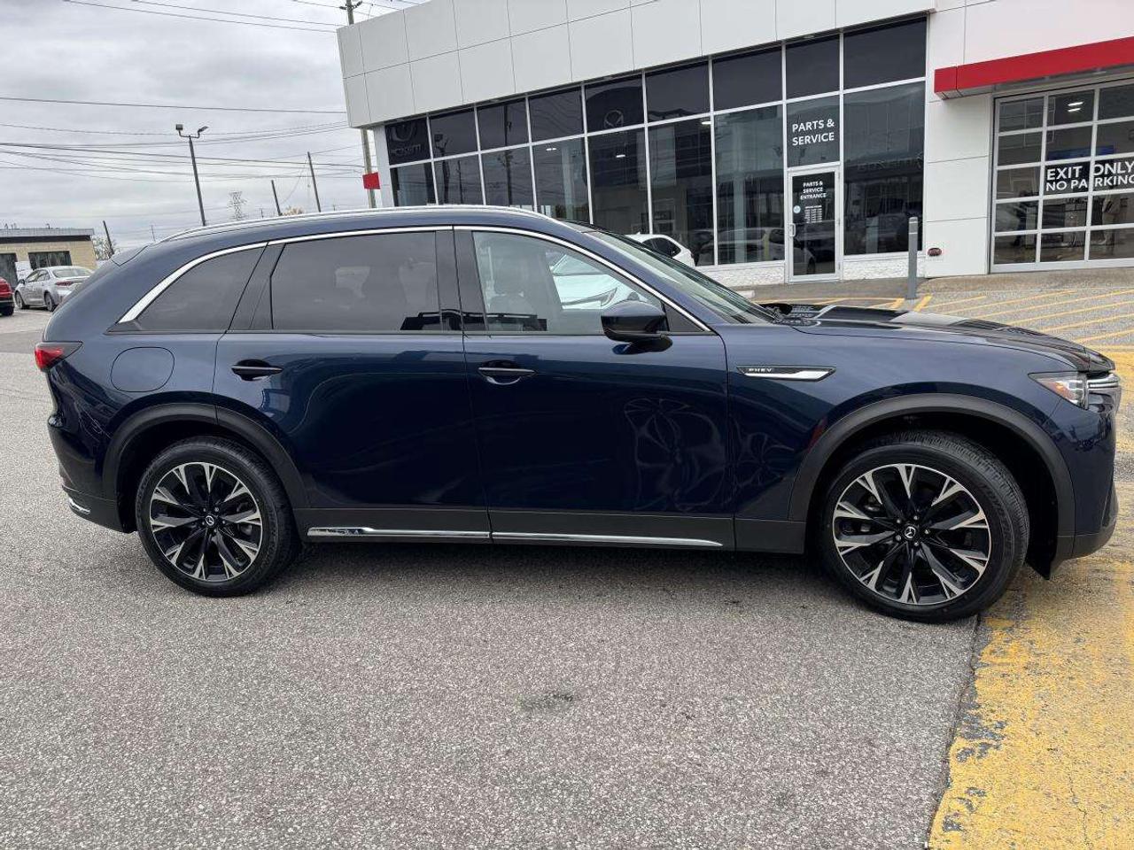 2025 Mazda CX-90 PHEV GT AWD PHEV/ 2.99% RATE/ CARFAX CLEAN/ MUST SEE Photo