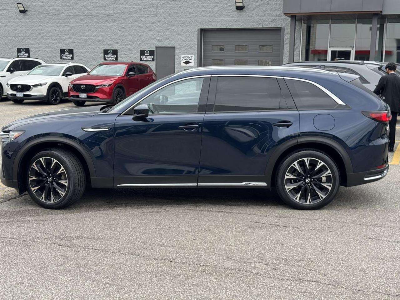 2025 Mazda CX-90 PHEV GT AWD PHEV/ 2.99% RATE/ CARFAX CLEAN/ MUST SEE Photo