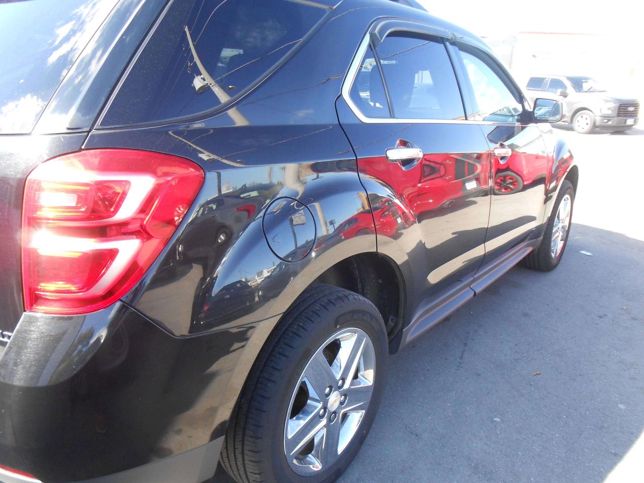 2016 Chevrolet Equinox LT, Sunroof, Back Up Camera Photo3