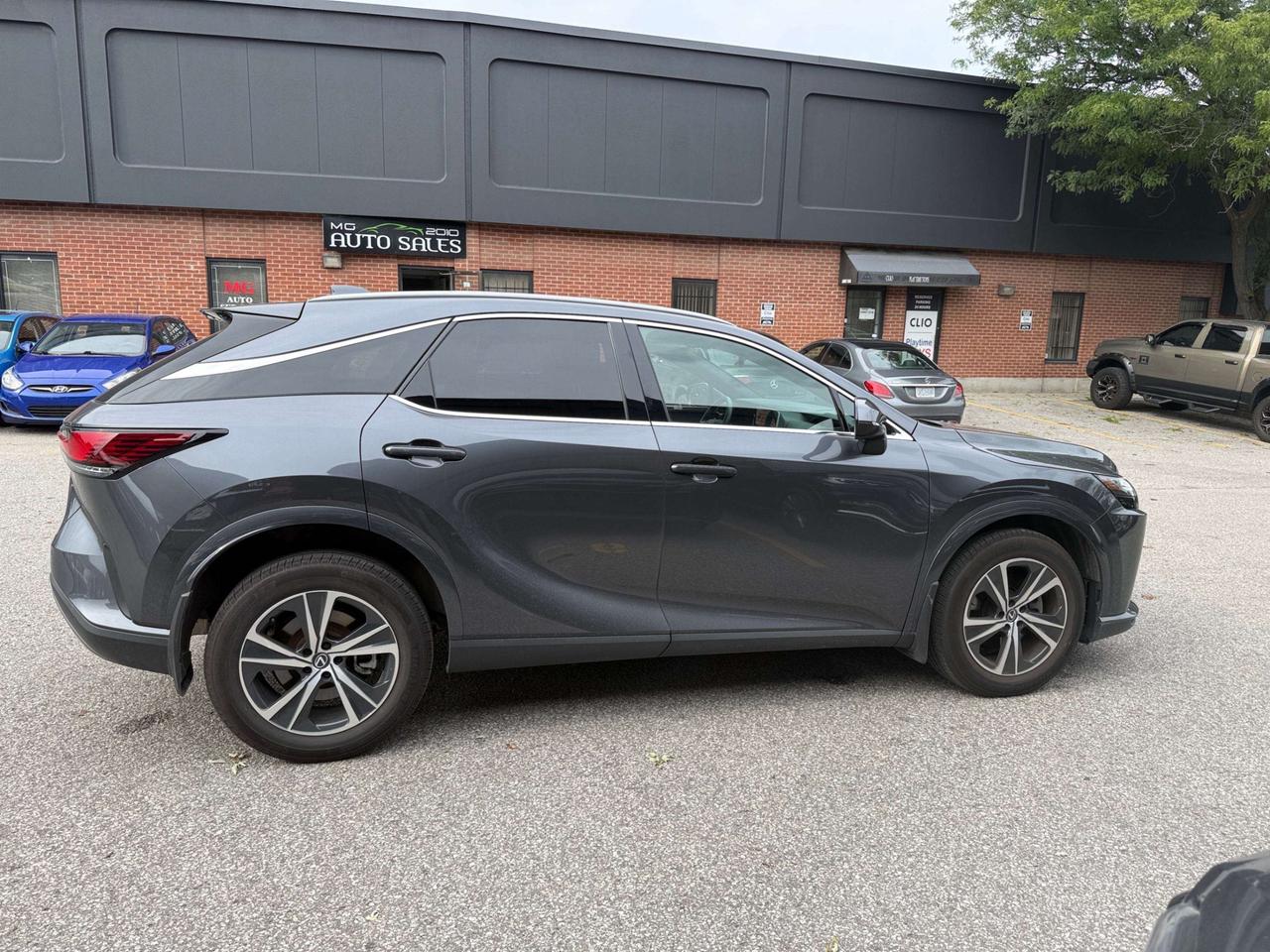 2024 Lexus RX RX 350 Auto Photo2