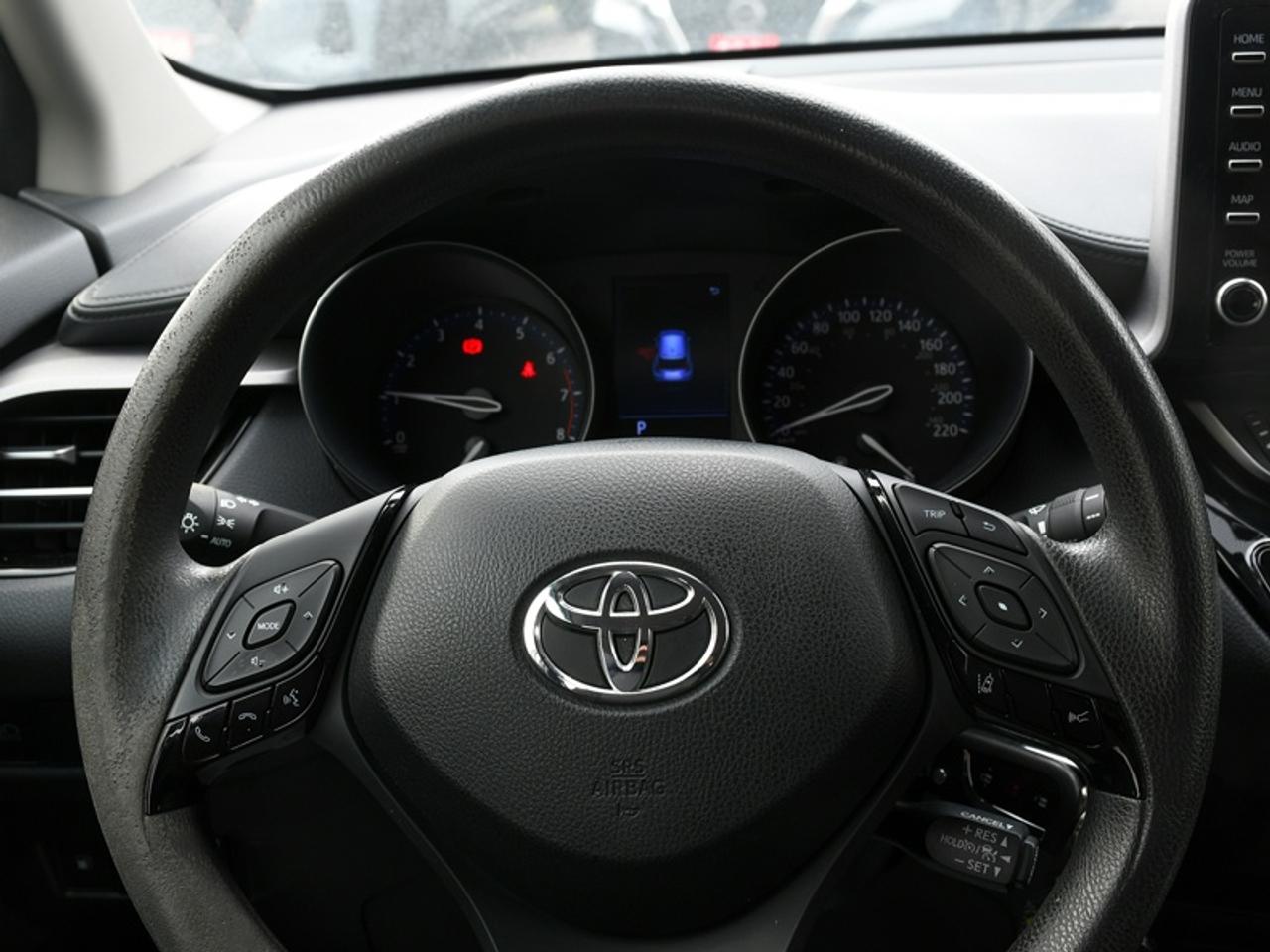 2020 Toyota C-HR XLE Premium Photo