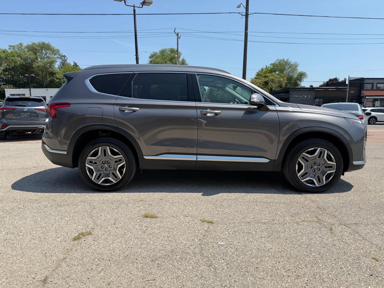 2022 Hyundai Santa Fe Plug-In Hybrid Luxury AWD Photo
