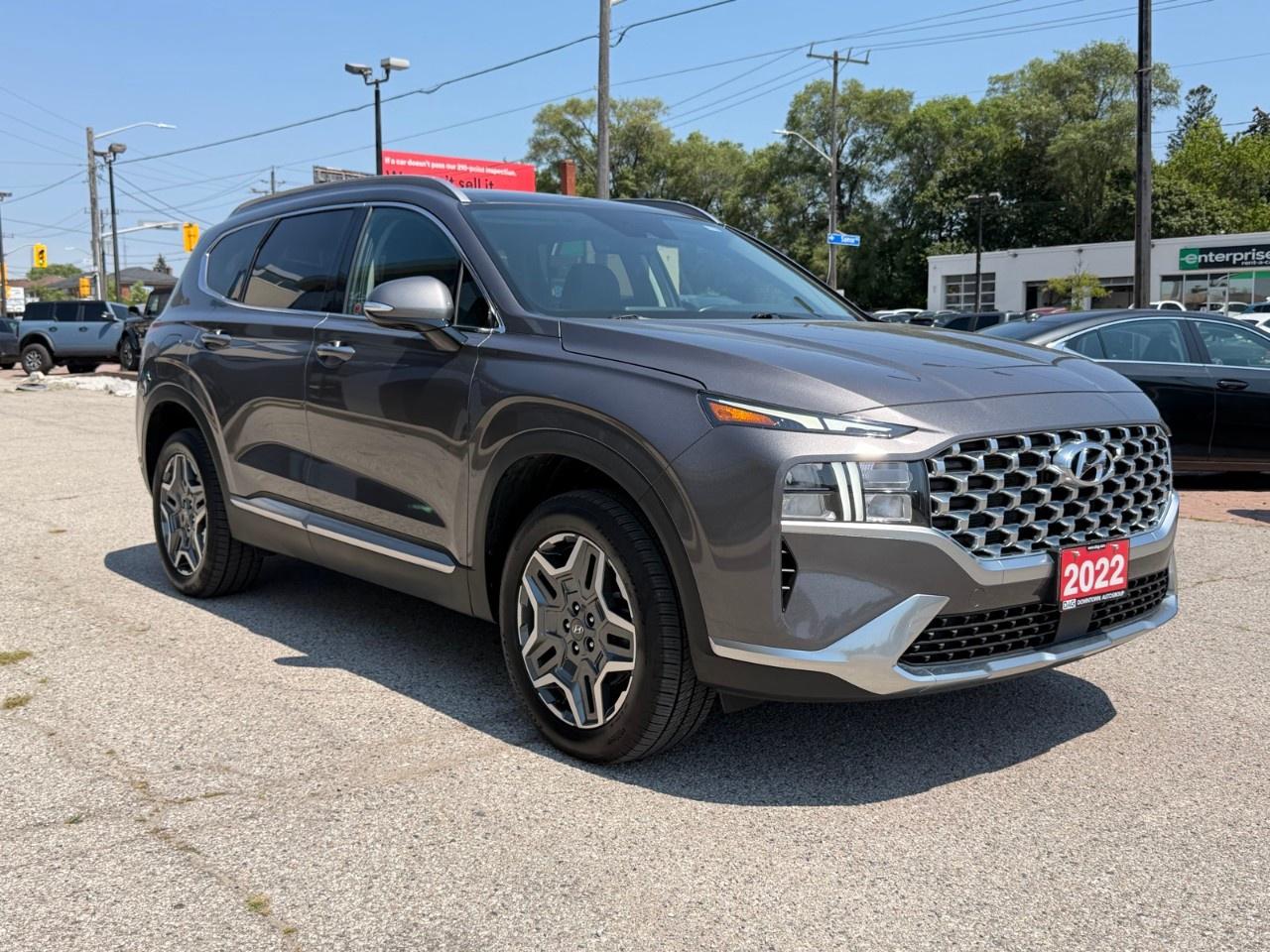 2022 Hyundai Santa Fe Plug-In Hybrid Luxury AWD Photo