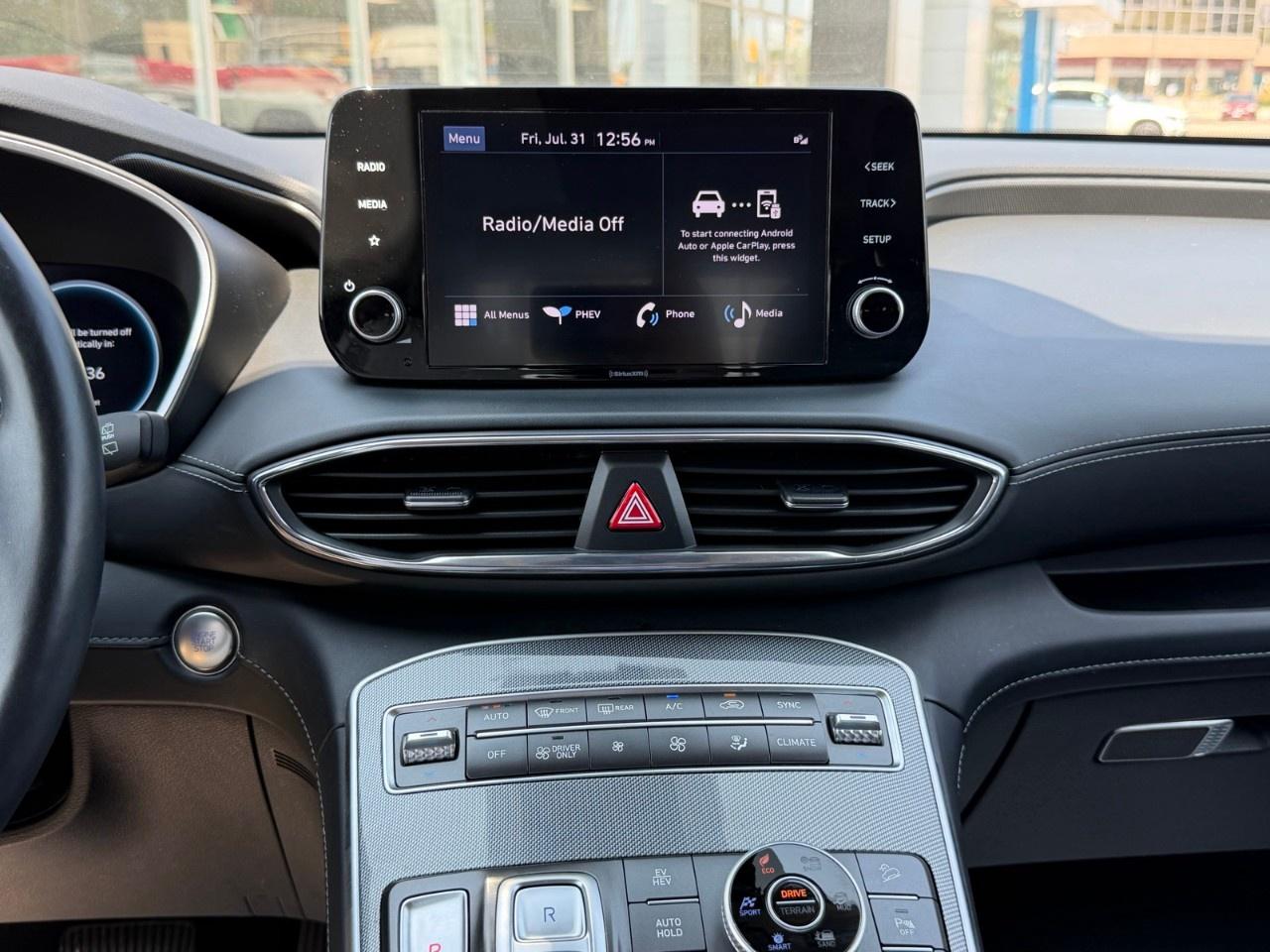 2022 Hyundai Santa Fe Plug-In Hybrid Luxury AWD Photo