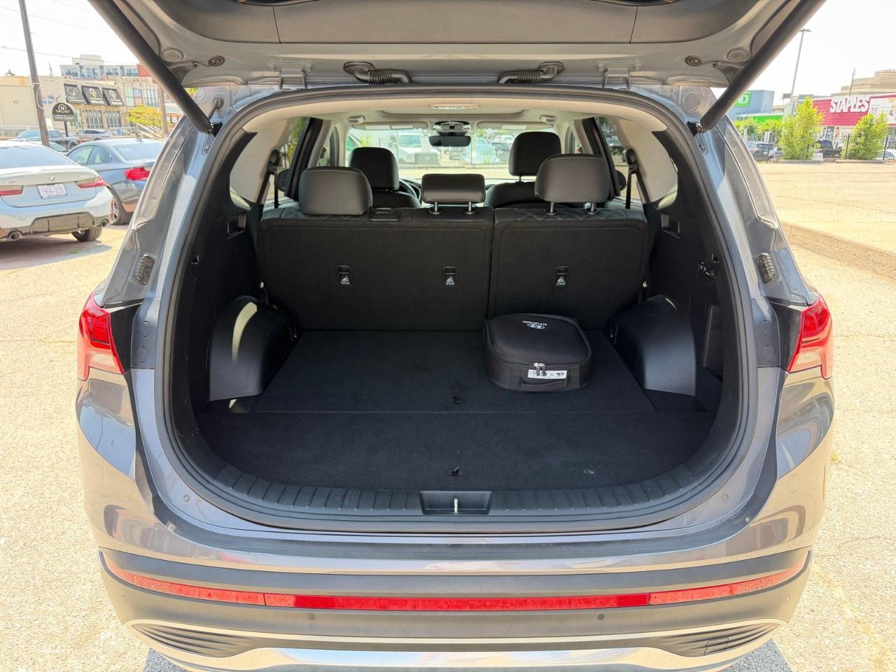 2022 Hyundai Santa Fe Plug-In Hybrid Luxury AWD Photo