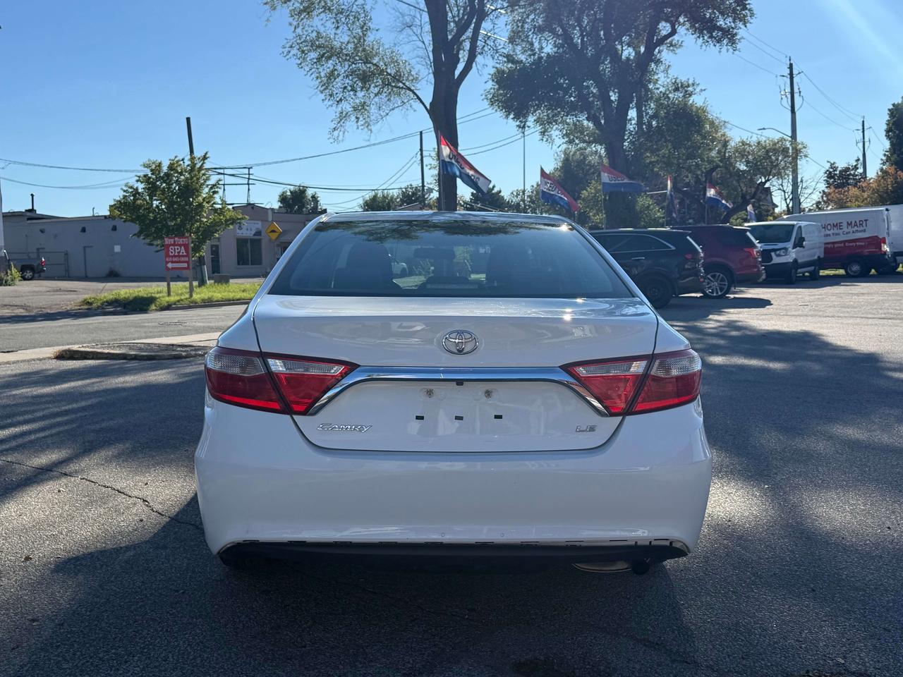 2017 Toyota Camry LE l FWD l Eco Vehicle l 2.5L l 4Cyl l Trade In l Photo