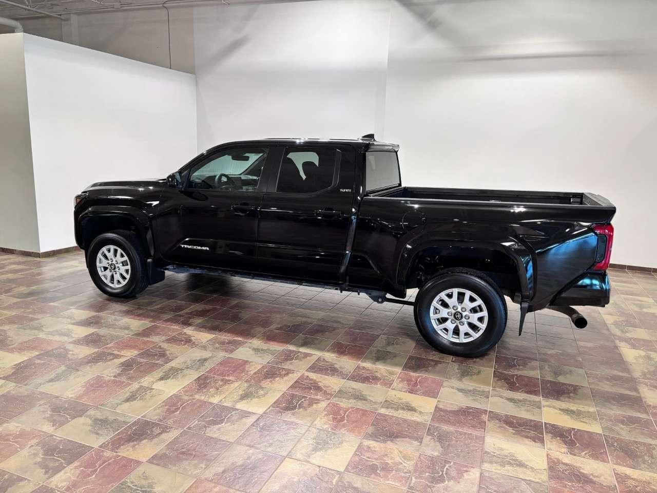 2024 Toyota Tacoma 4x4 Double Cab Auto Photo4