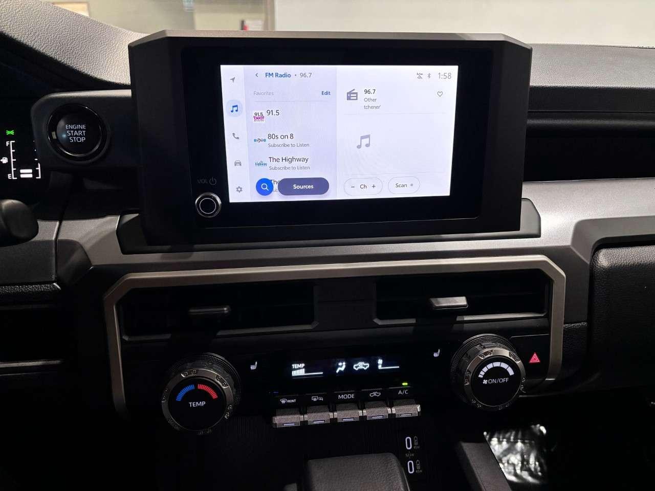 2024 Toyota Tacoma 4x4 Double Cab Auto Photo