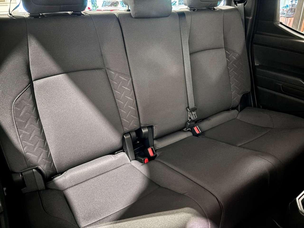 2024 Toyota Tacoma 4x4 Double Cab Auto Photo