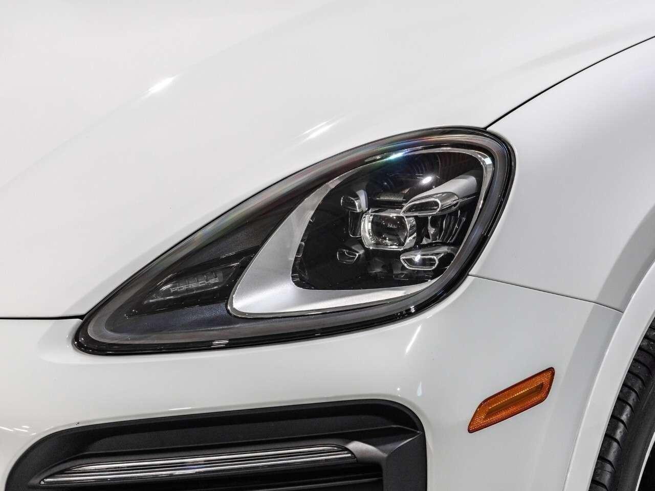 2023 Porsche Cayenne E-Hybrid Coupe Platinum Edition Photo