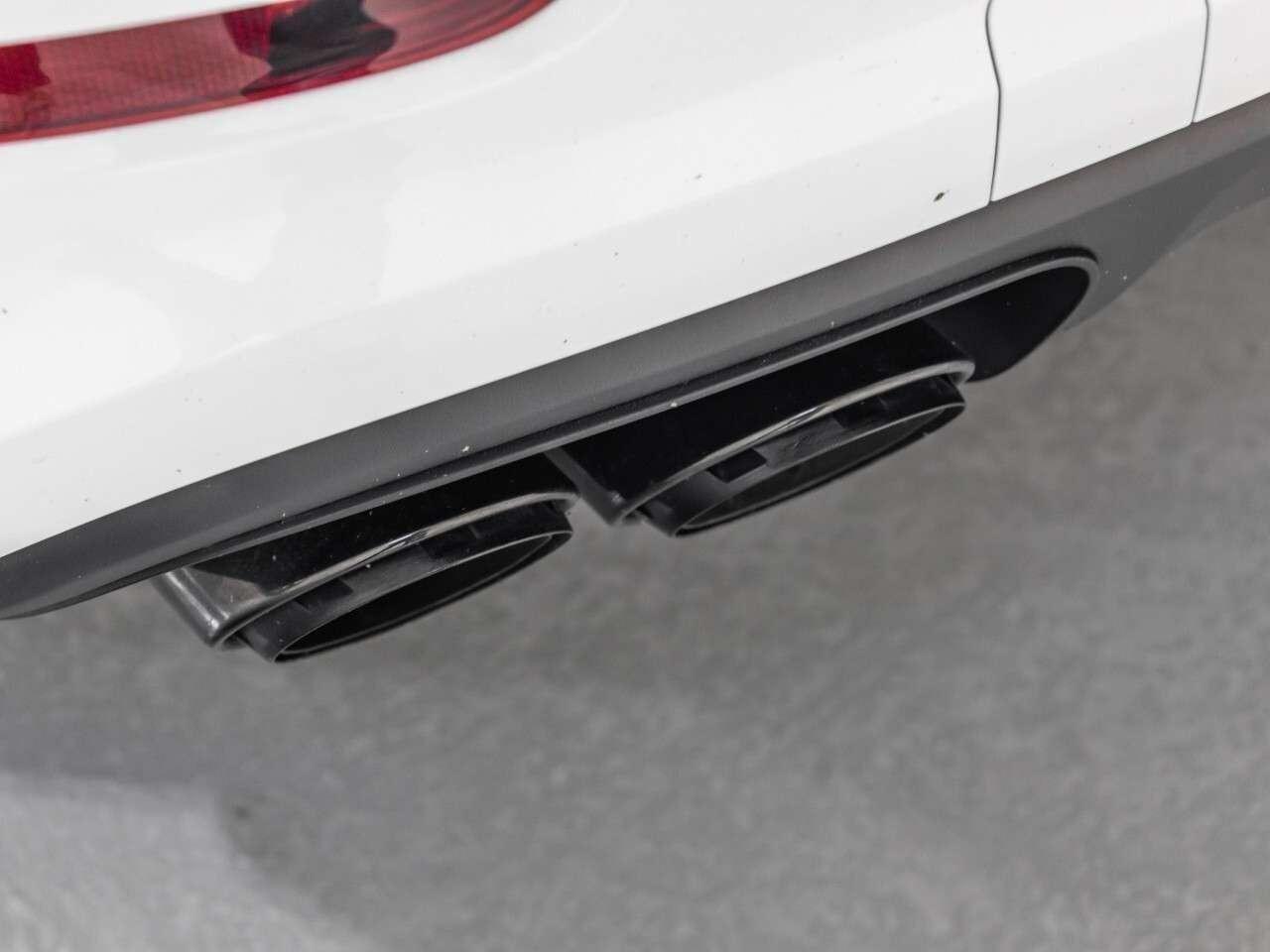 2023 Porsche Cayenne E-Hybrid Coupe Platinum Edition Photo