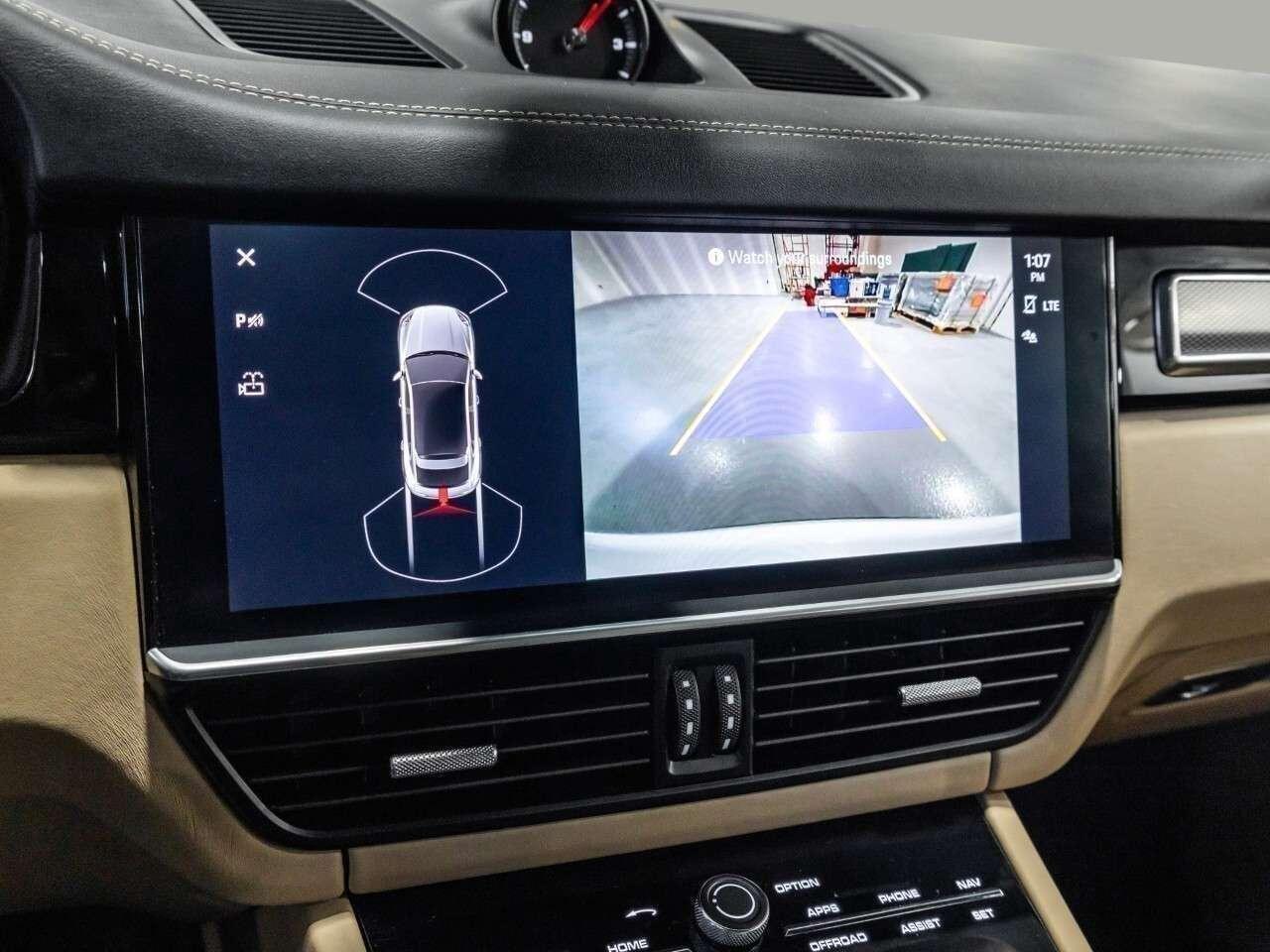 2023 Porsche Cayenne E-Hybrid Coupe Platinum Edition Photo