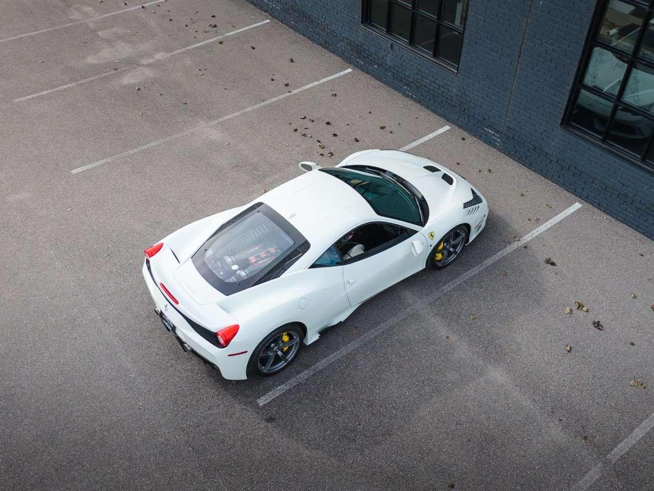 2015 Ferrari 458 2dr Cpe Speciale Photo3