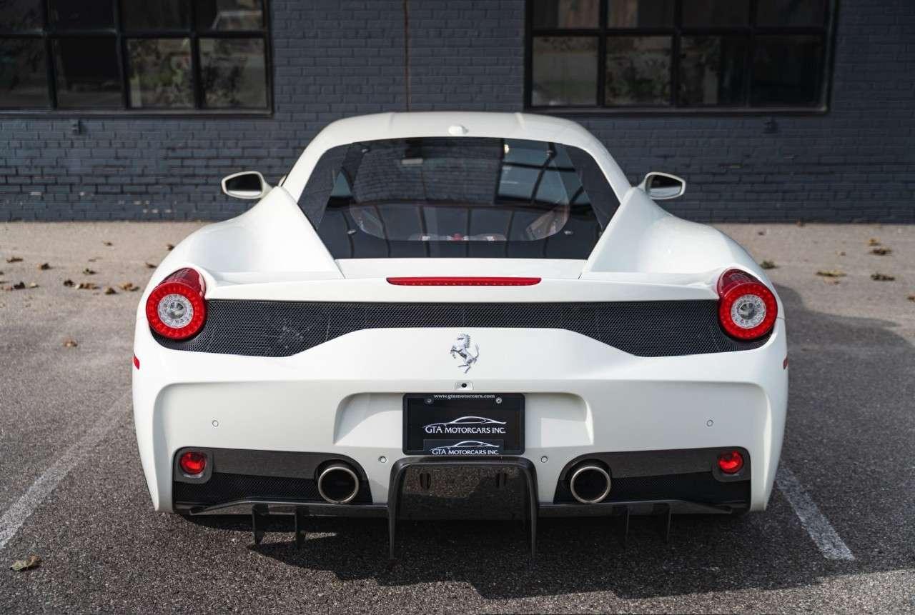 2015 Ferrari 458 2dr Cpe Speciale Photo