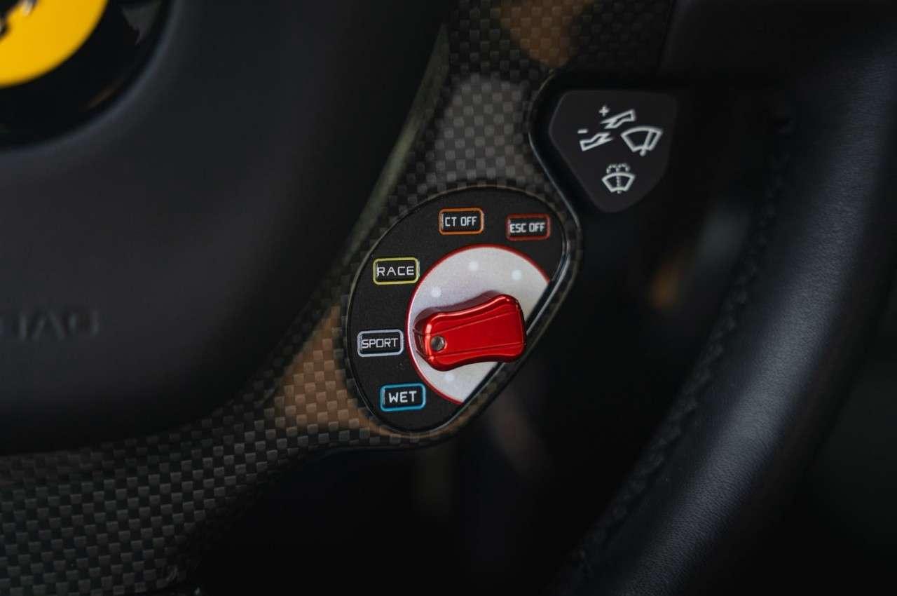 2015 Ferrari 458 2dr Cpe Speciale Photo