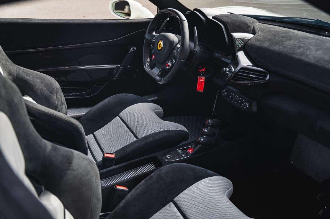 2015 Ferrari 458 2dr Cpe Speciale Photo