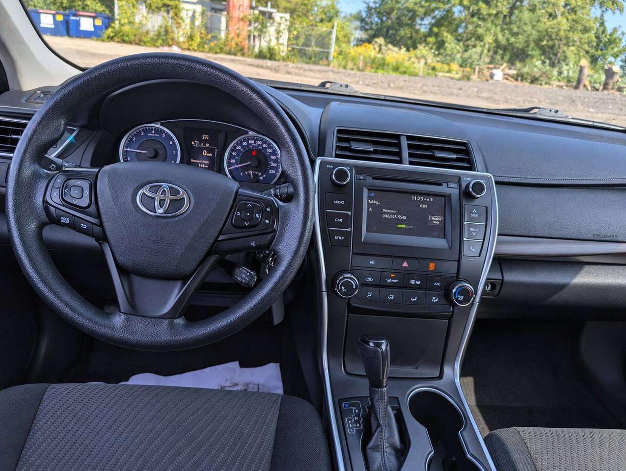 2016 Toyota Camry LE (No Accidents) Photo