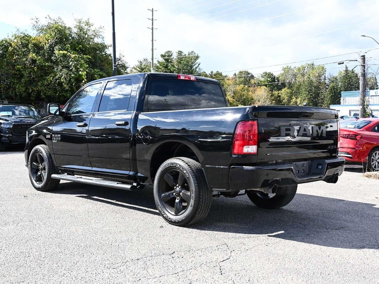 2023 RAM 1500 Express 4x4 Crew Cab 5'7 Box Photo
