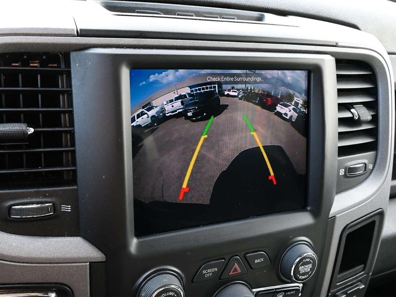 2023 RAM 1500 Express 4x4 Crew Cab 5'7 Box Photo