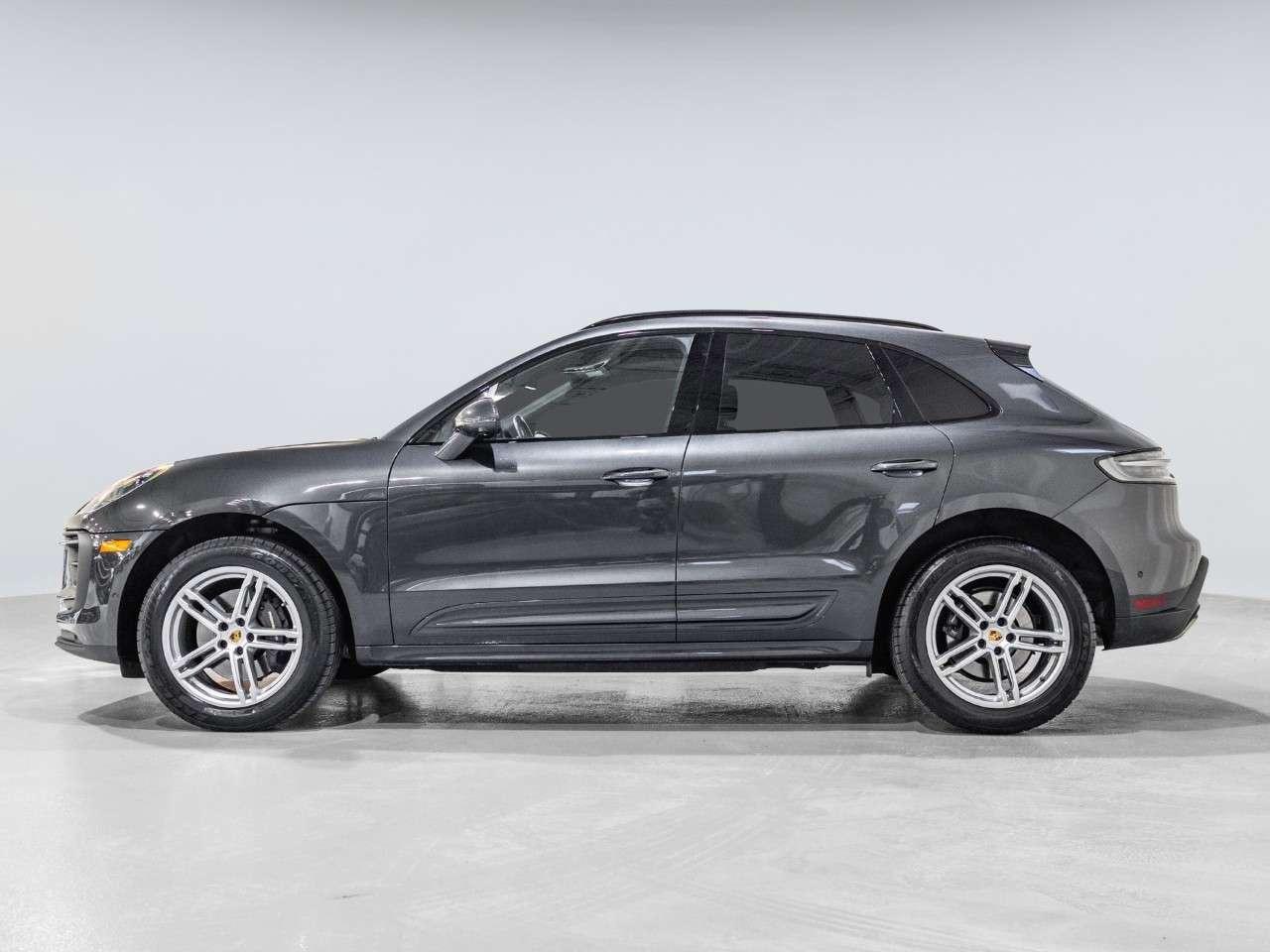2023 Porsche Macan Macan Photo