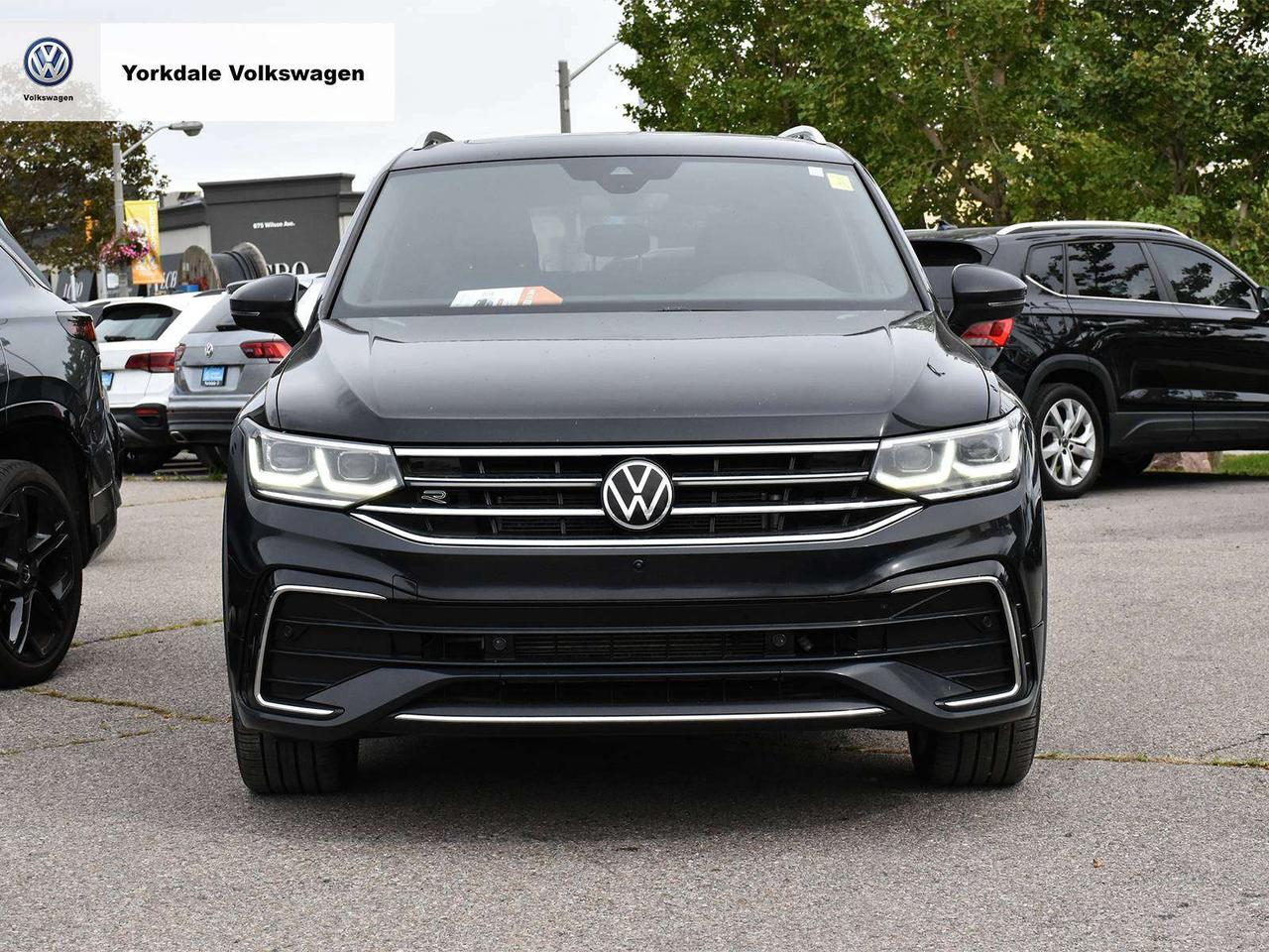2022 Volkswagen Tiguan 4Motion Photo1