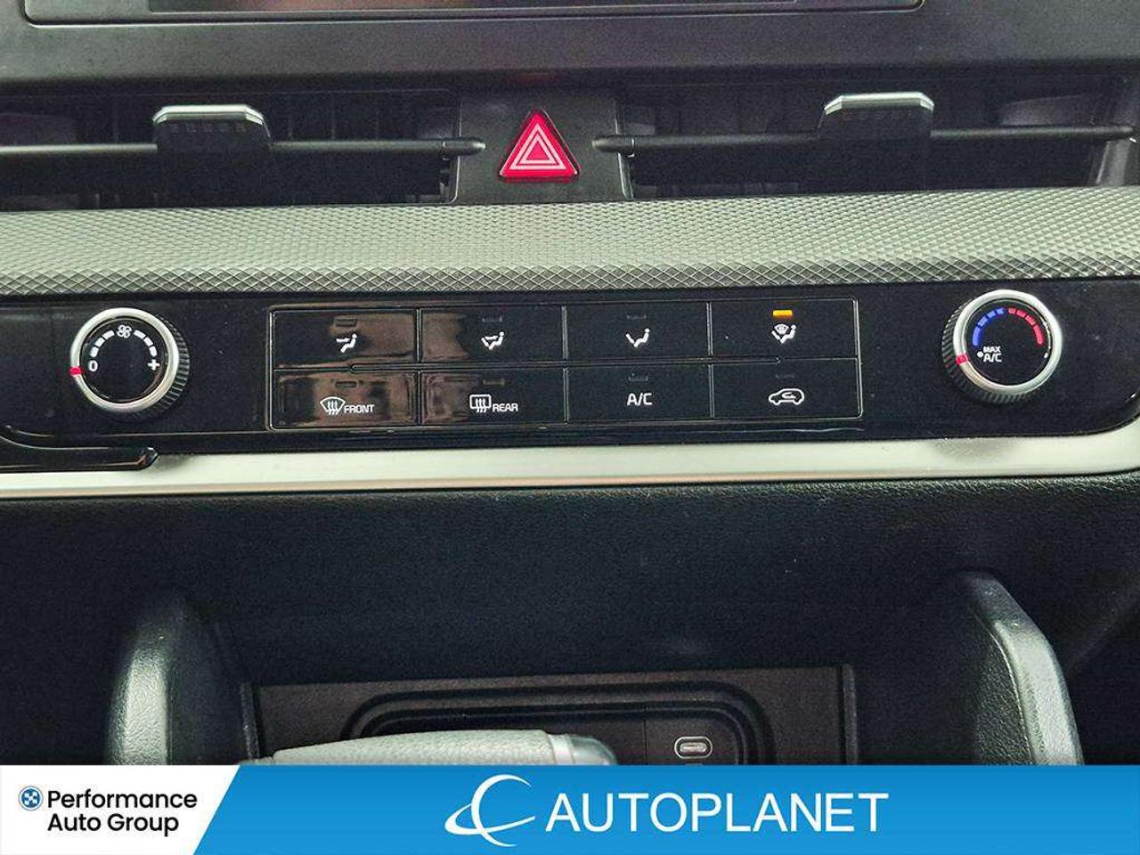 2024 Kia Sportage LX, Back Up Cam, Android Auto, Heate Seats! Photo