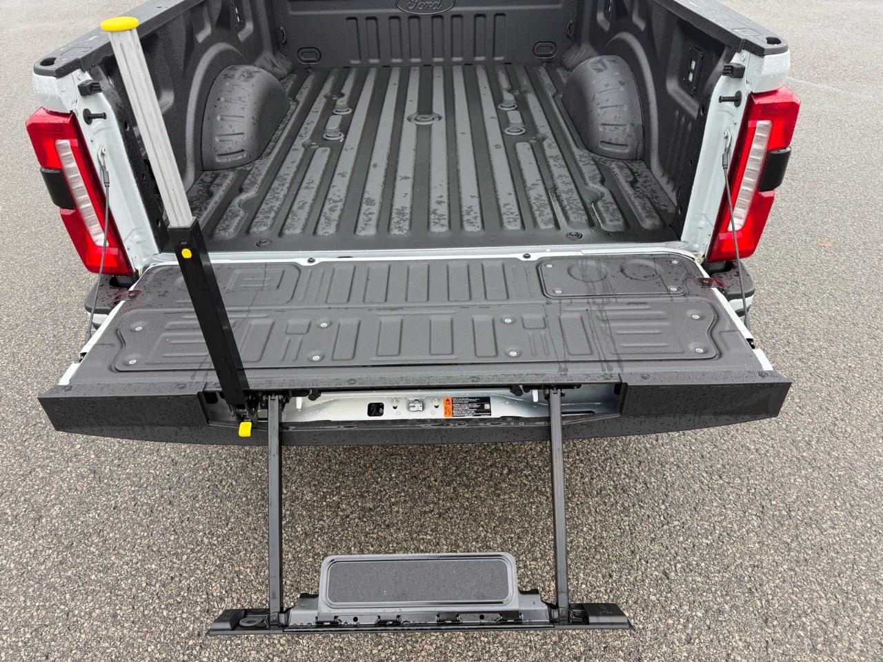 2026 Ford SUPER DUTY F-250 SRW  Photo