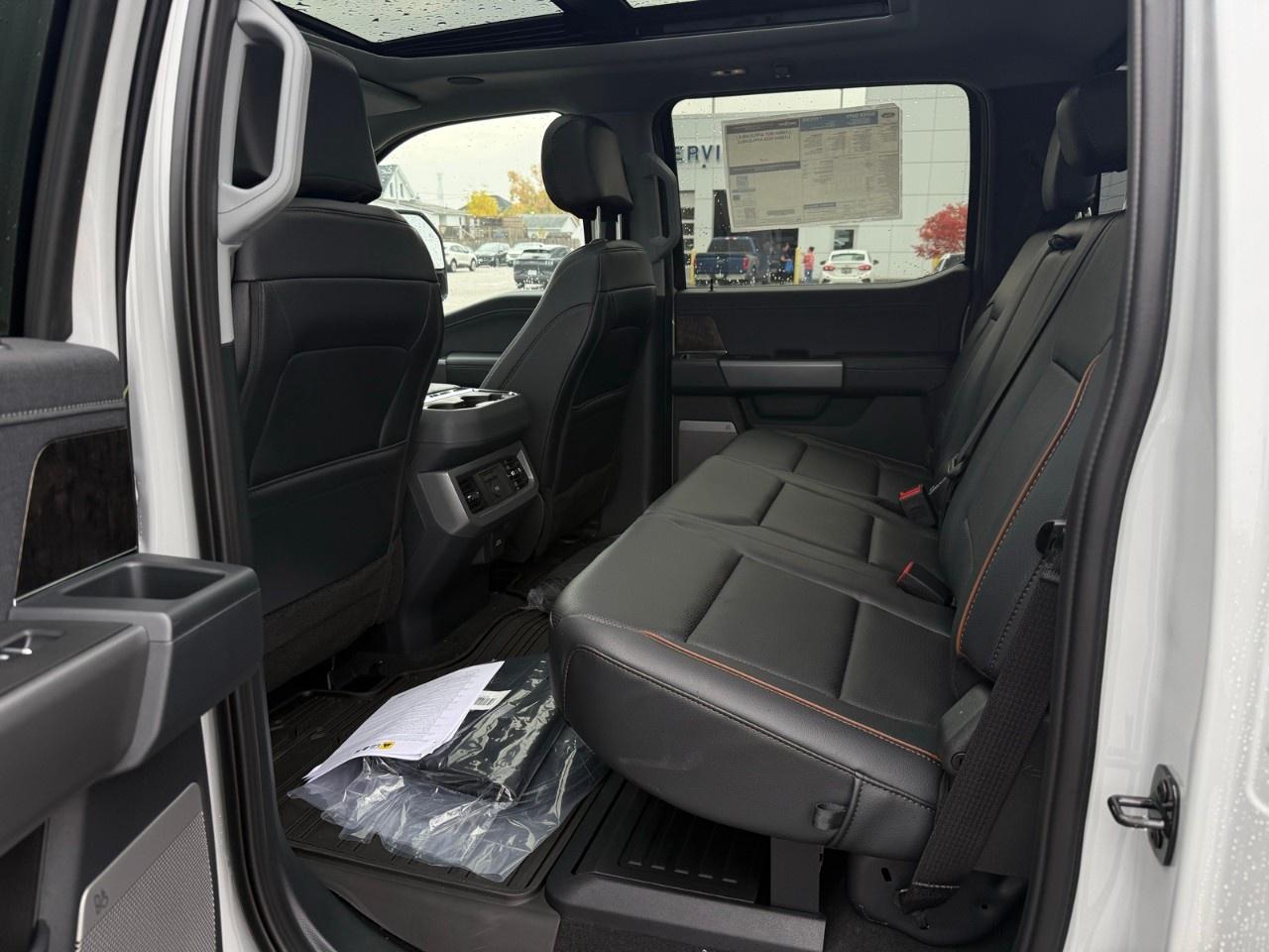 2026 Ford SUPER DUTY F-250 SRW  Photo